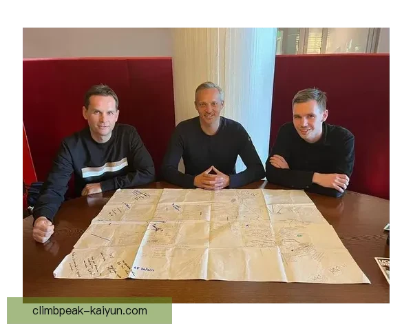 克鲁伊夫战术象征在现代足球中的持久影响与发展分析